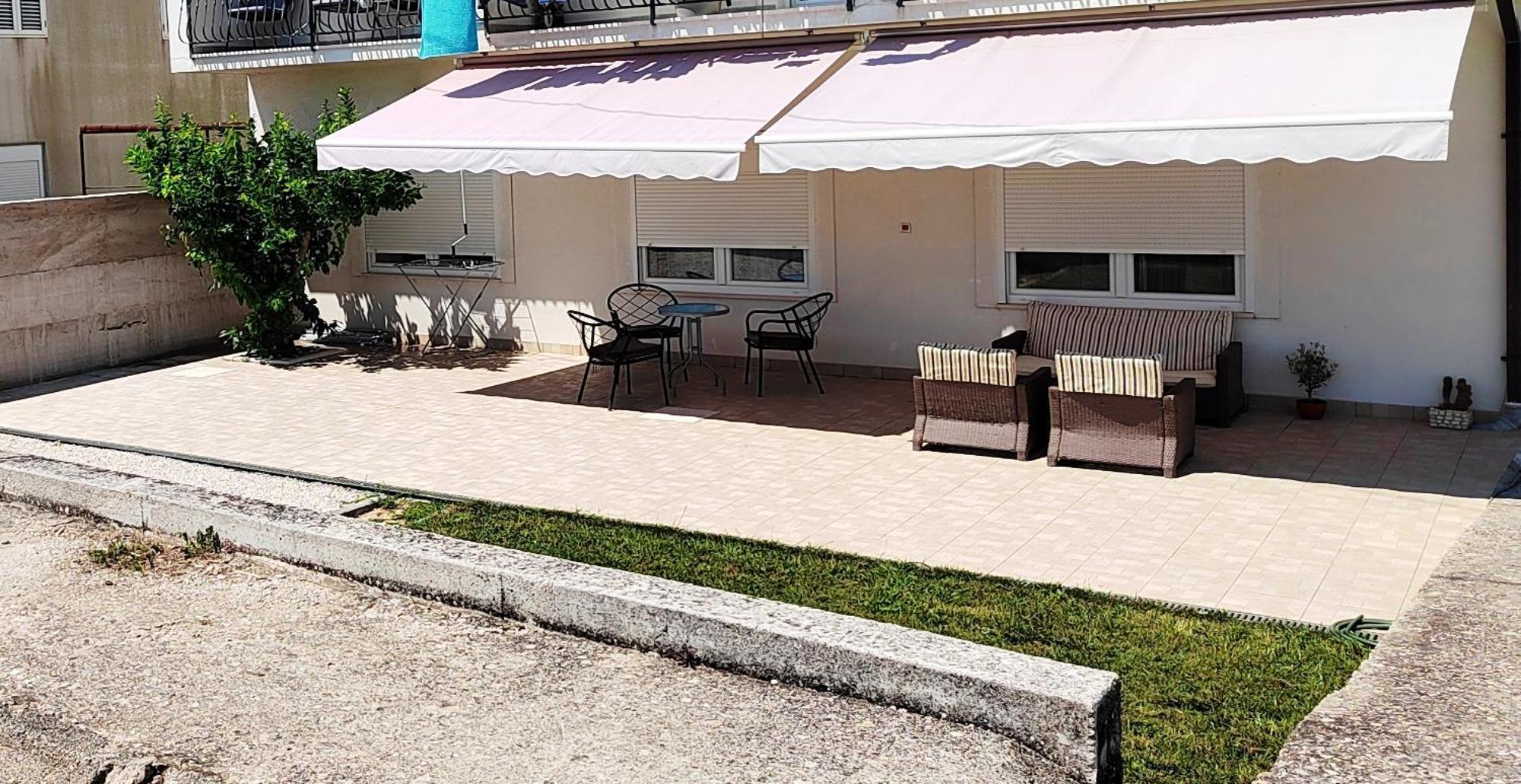 Apartamento Rojena Vala - Neretva Komin  Exterior foto